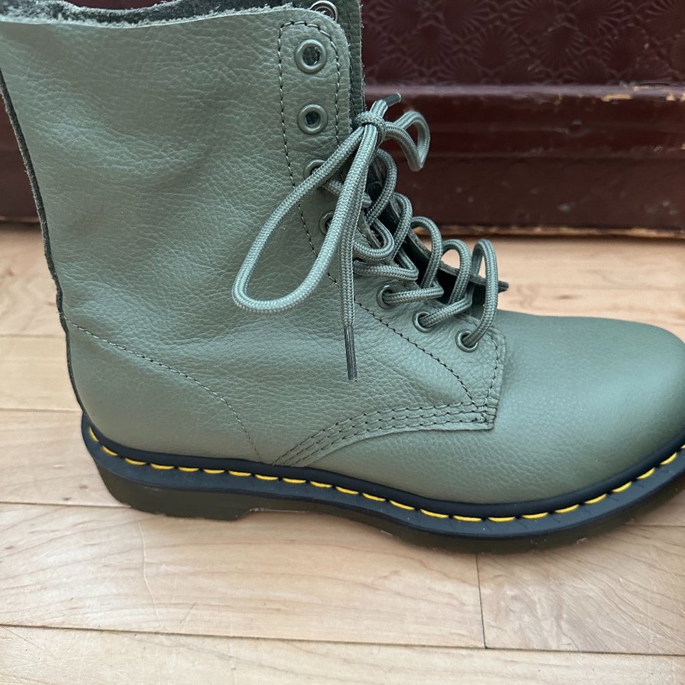 Dr. Martens PASCAL VIRGINIA LEATHER BOOTS